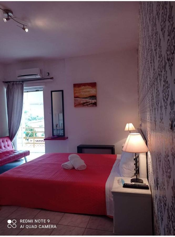 Blu Apartment Glifa  Luaran gambar