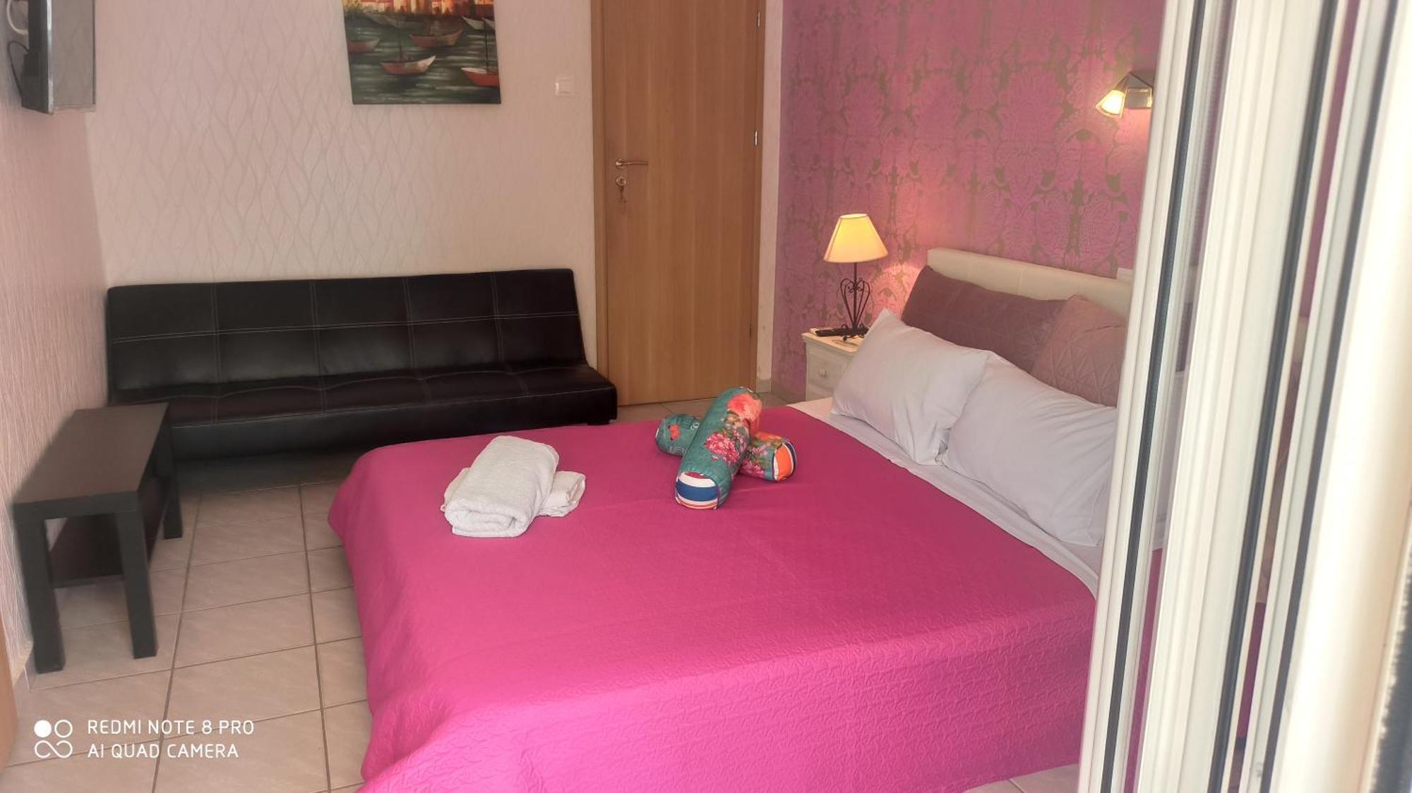 Blu Apartment Glifa  Luaran gambar