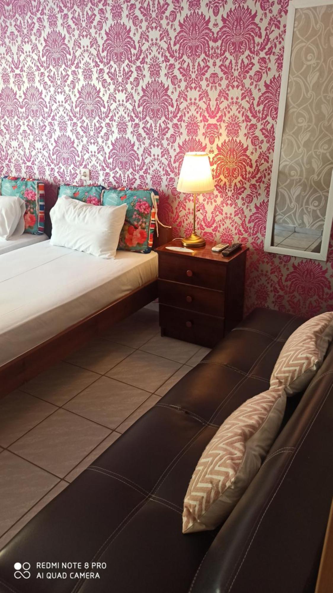 Blu Apartment Glifa  Luaran gambar